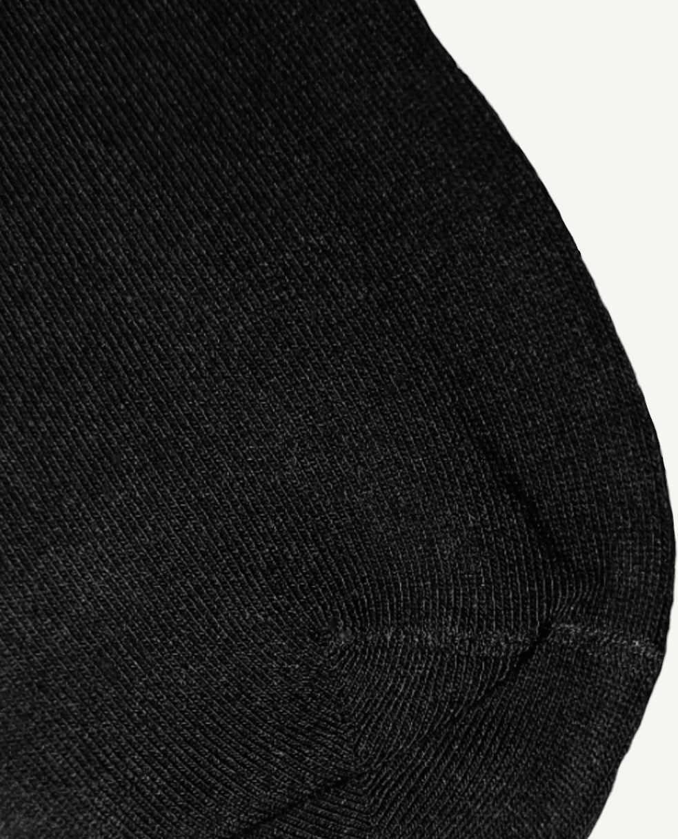 lange svarte sokker flate sømmer