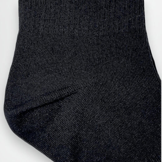 Garn svart tennissokk