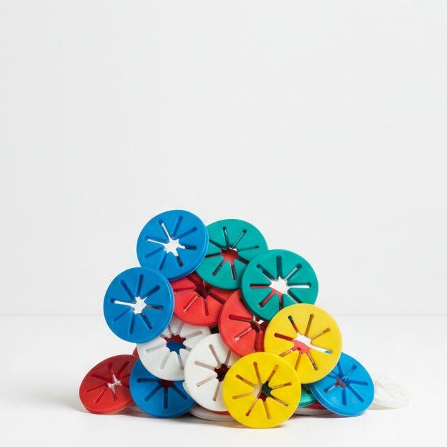 15 stk sokkeholdere i tre farger