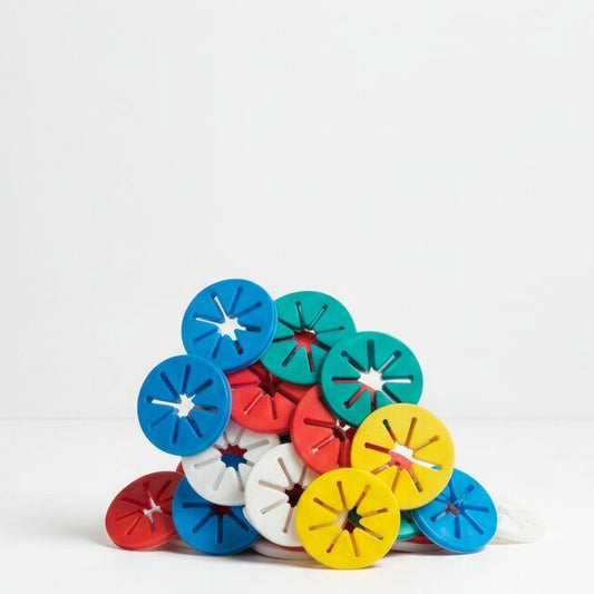 15 stk sokkeholdere i tre farger